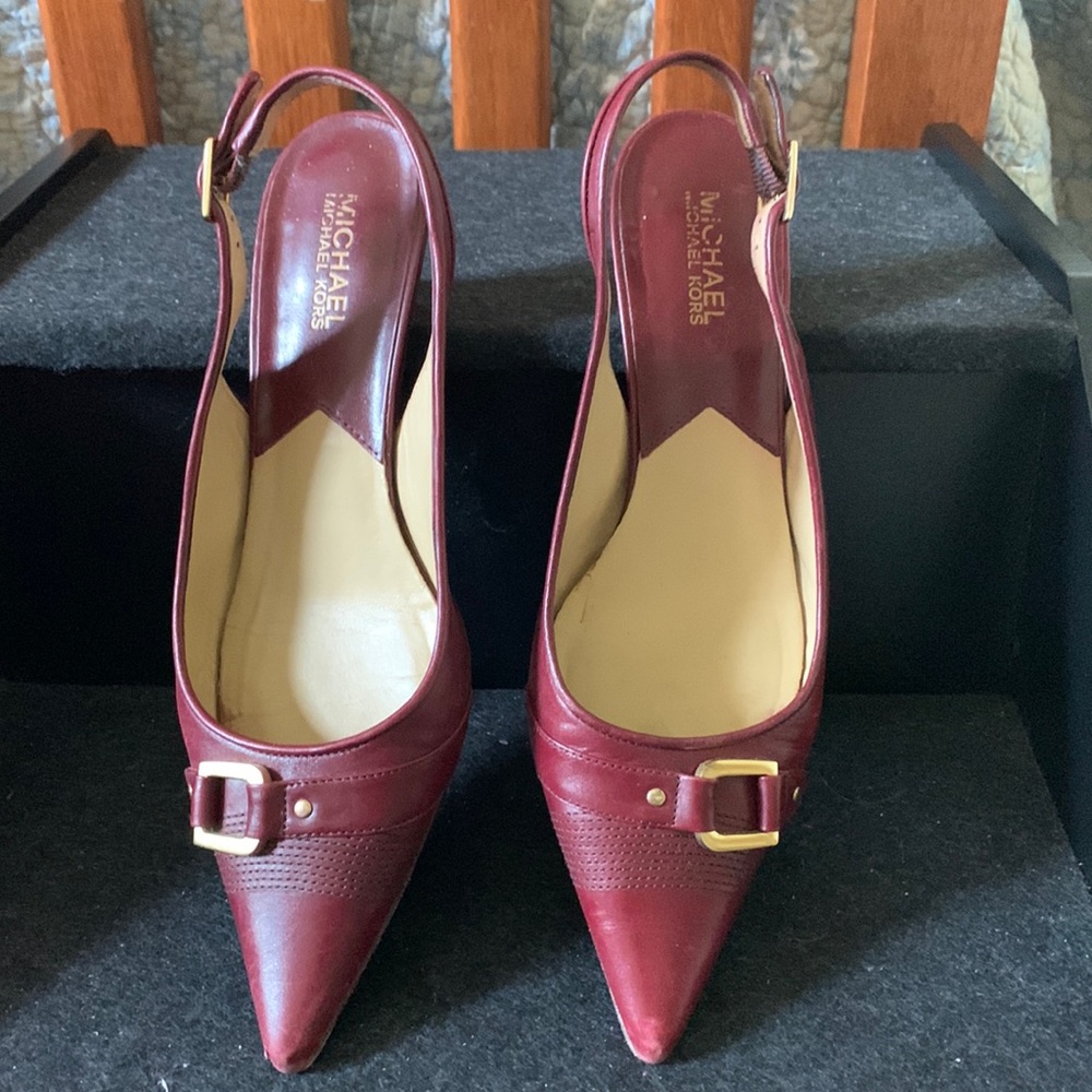 Vintage Michael Kors slingback kitten heels Size 8